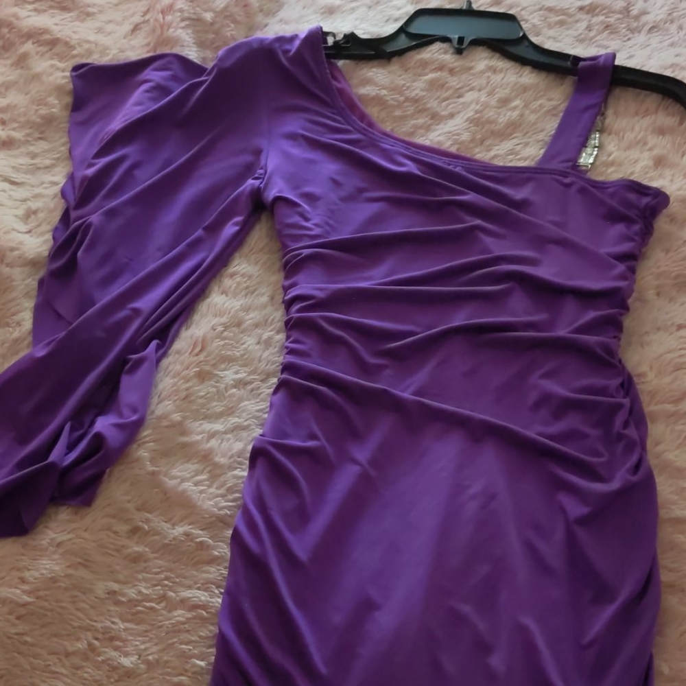 Purple Dress - Picture 3 of 4